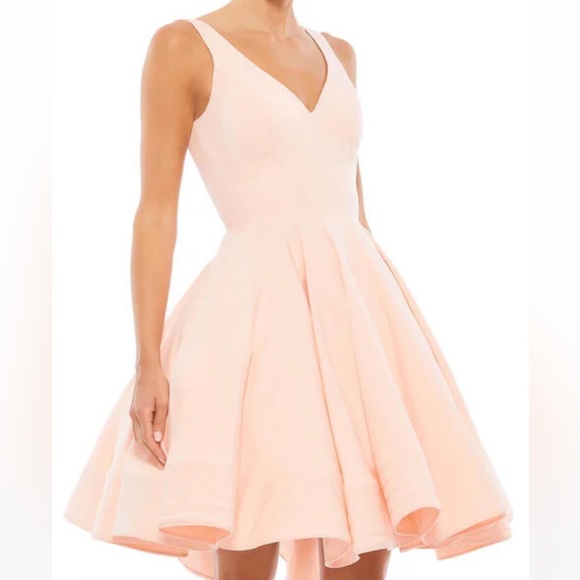 Mac Duggal light pink fit and flare dress style 484781. Size 10. READ desccript - Picture 2 of 4